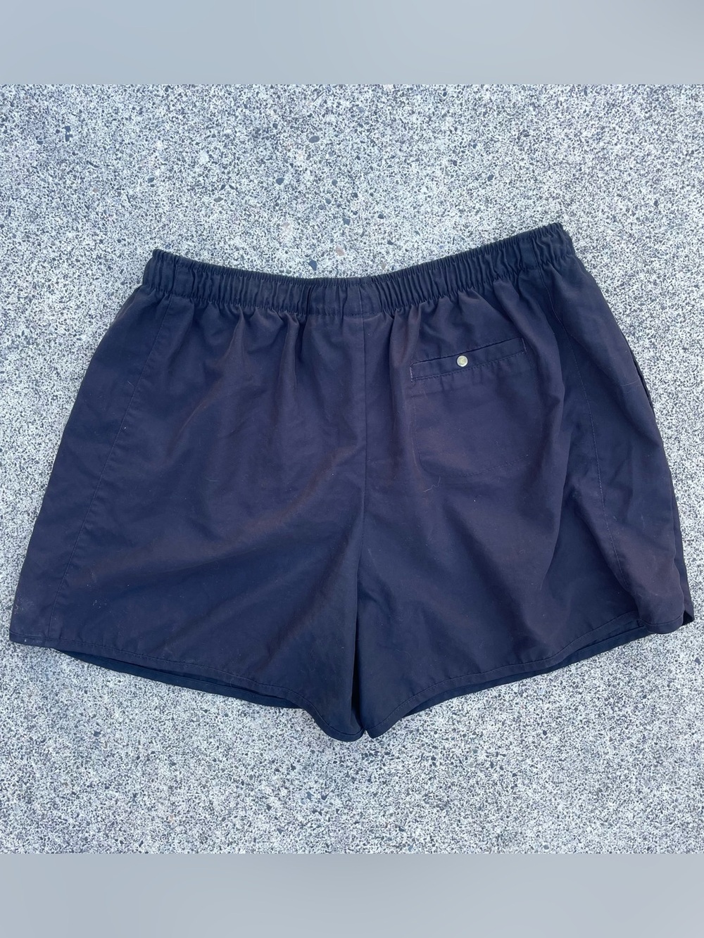 Y2k black Nike athletic shorts women’s large - Picture 3 of 4